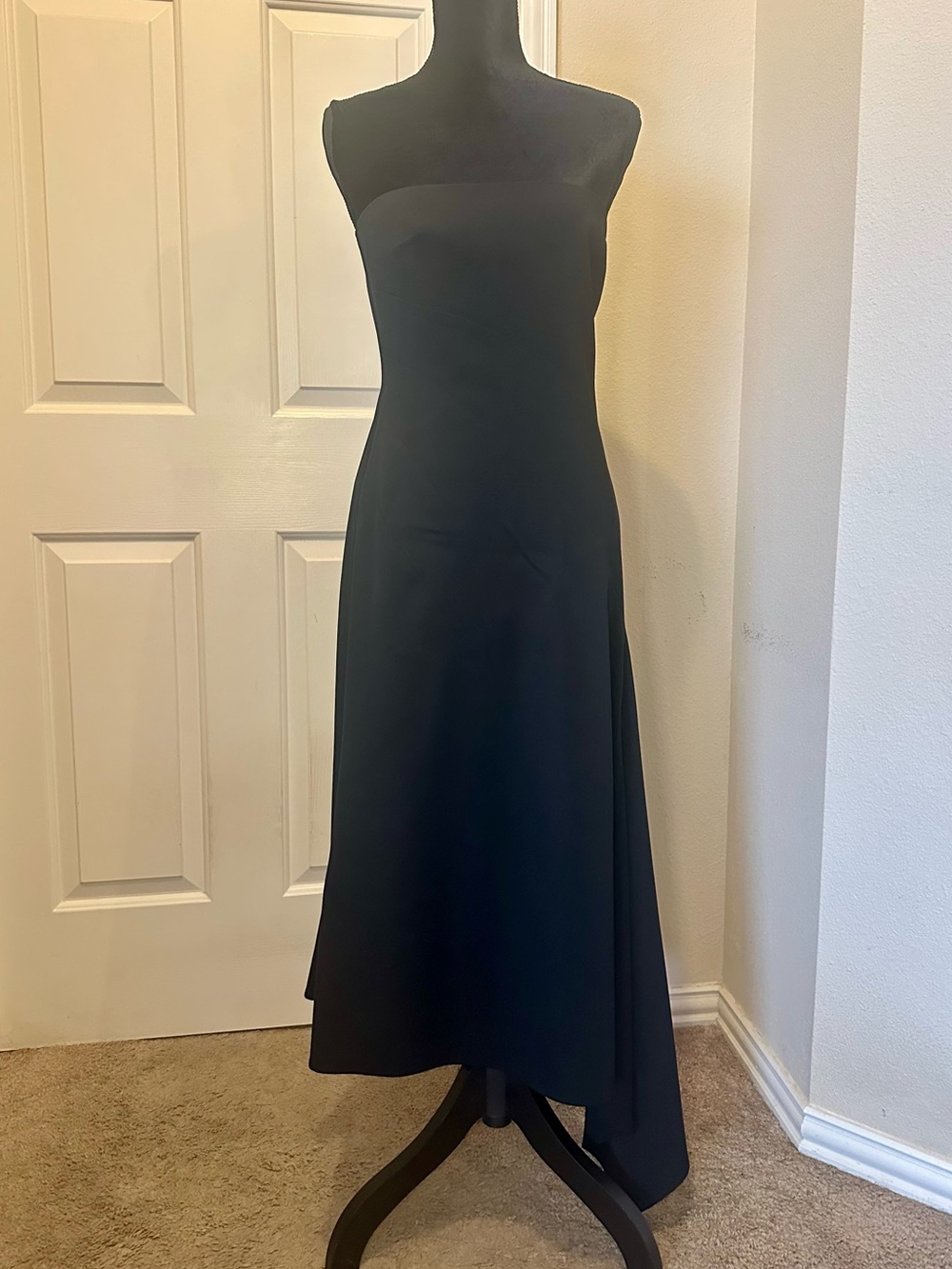 BCBGMAXAZRIA Black Strapless Asymmetrical Hem Formal Dress Gown Size 8 - Picture 2 of 12
